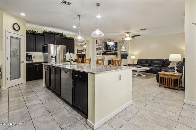 1013 W BLUE RIDGE Drive, San Tan Valley, AZ 85140