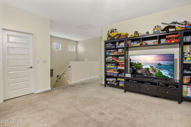 1013 W BLUE RIDGE Drive, San Tan Valley, AZ 85140