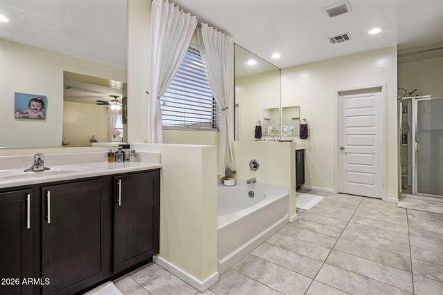 1013 W BLUE RIDGE Drive, San Tan Valley, AZ 85140