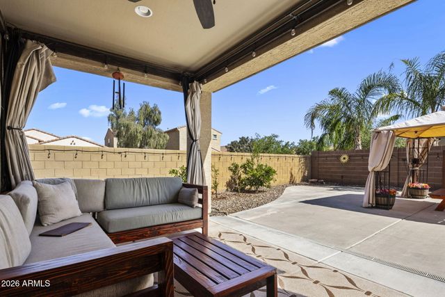 1013 W BLUE RIDGE Drive, San Tan Valley, AZ 85140