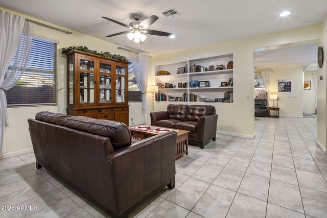 1013 W BLUE RIDGE Drive, San Tan Valley, AZ 85140