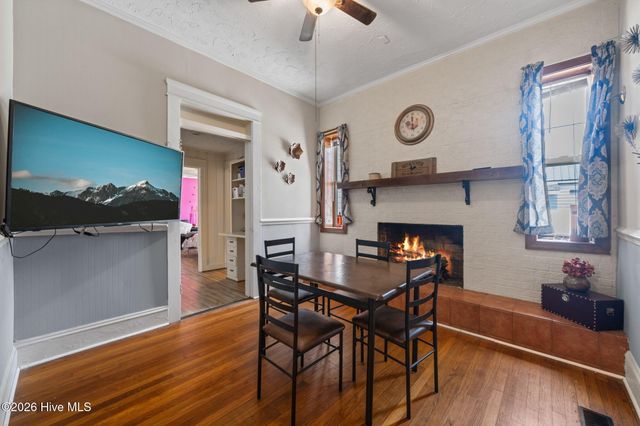 307 W Canary Street, Dunn, NC 28334