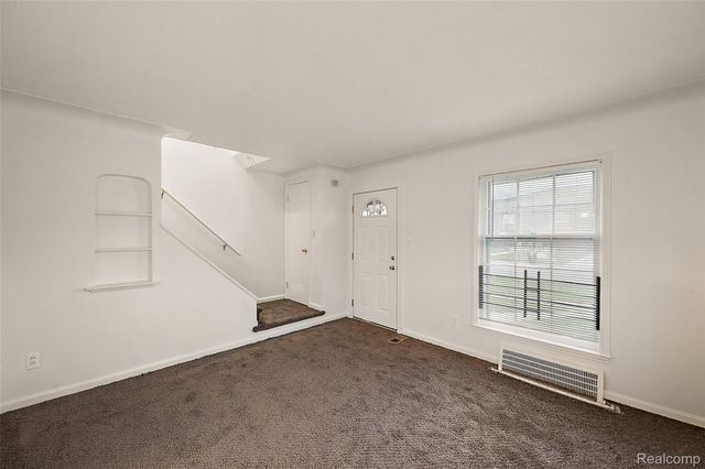 9236 Evergreen Avenue, Detroit, MI 48228