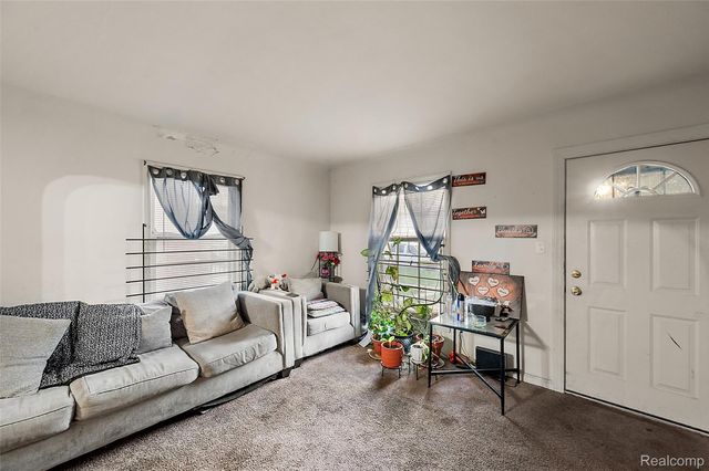 9236 Evergreen Avenue, Detroit, MI 48228