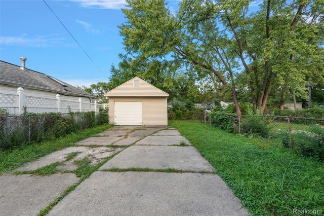 9236 Evergreen Avenue, Detroit, MI 48228