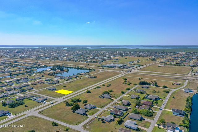 2904 Tropicana Parkway W, Cape Coral, FL 33993