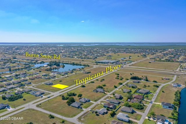 2904 Tropicana Parkway W, Cape Coral, FL 33993