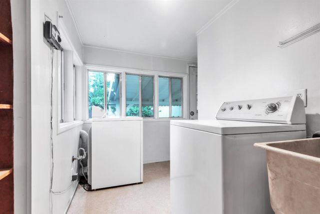 803 51st St, Sacramento, CA 95819