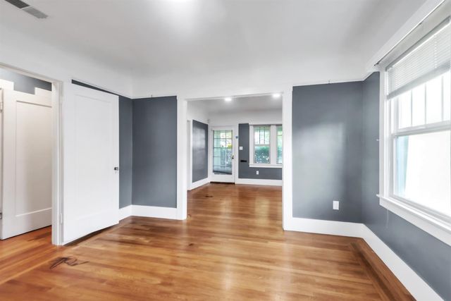 803 51st St, Sacramento, CA 95819