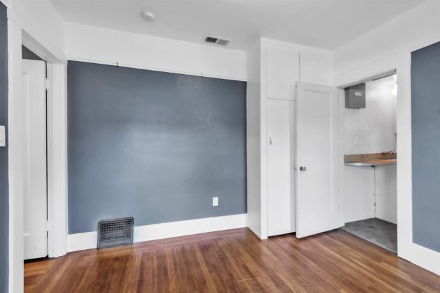 803 51st St, Sacramento, CA 95819