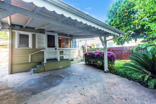 803 51st St, Sacramento, CA 95819