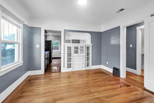 803 51st St, Sacramento, CA 95819