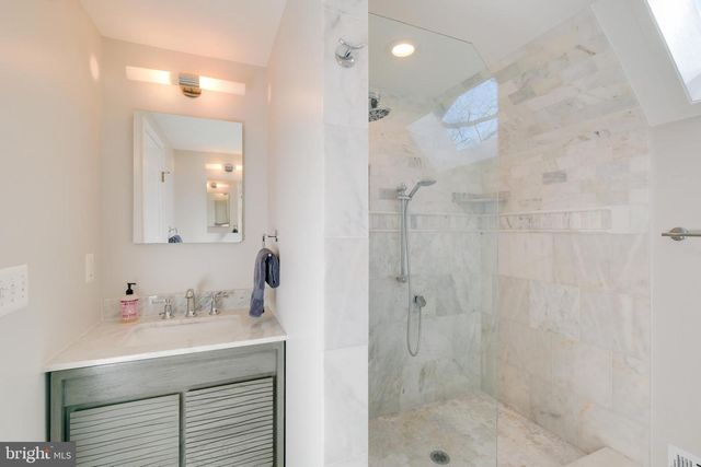 11411 ROLLING HOUSE RD, Rockville, MD 20852