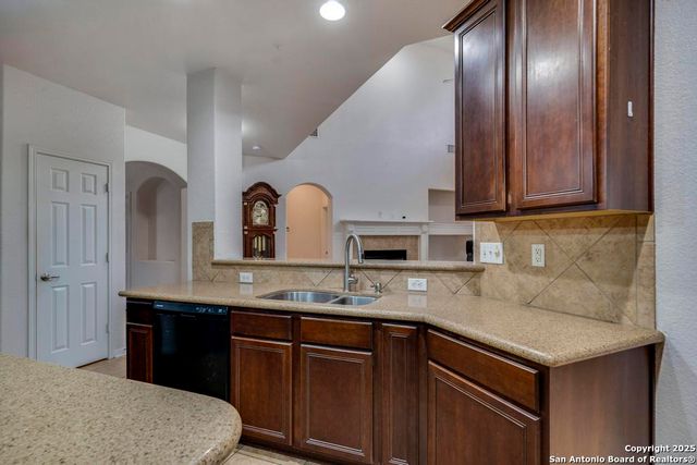 1934 Oak Flat Rd, San Antonio, TX 78251