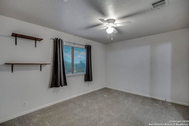 1934 Oak Flat Rd, San Antonio, TX 78251