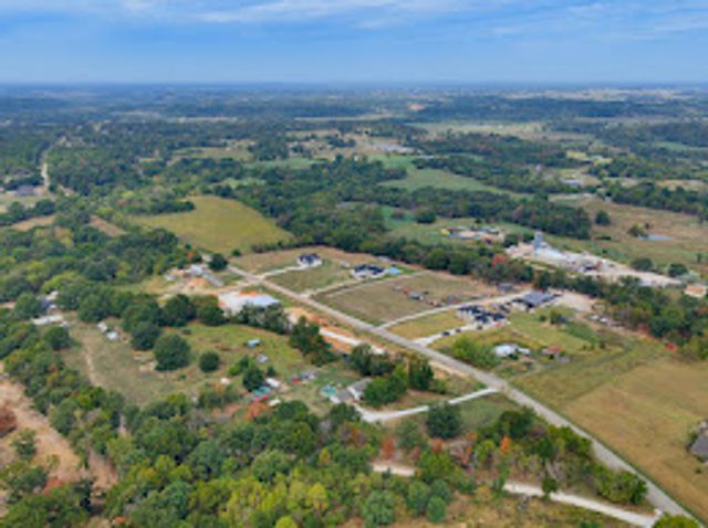 3851 Old Highway 68, Tontitown, AR 72762