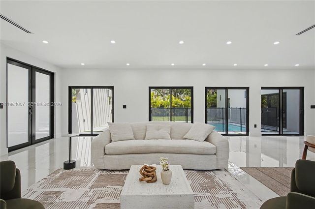 12335 Griffing Boulevard, North Miami, FL 33161