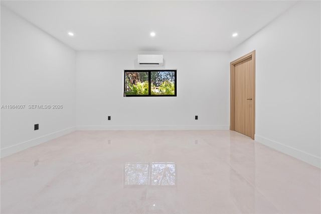 12335 Griffing Boulevard, North Miami, FL 33161
