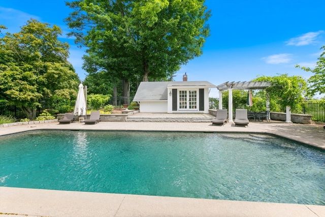 166 Salem Street, North Andover, MA 01845