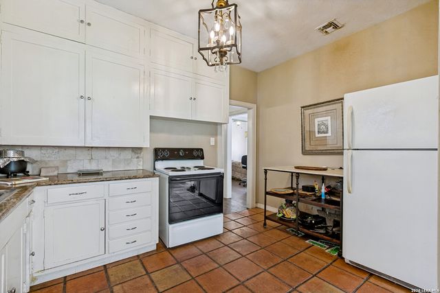 514 Donaldson, San Antonio, TX 78201