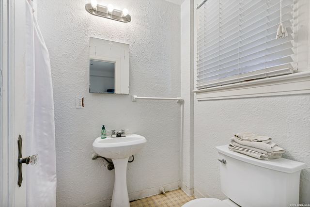 514 Donaldson, San Antonio, TX 78201