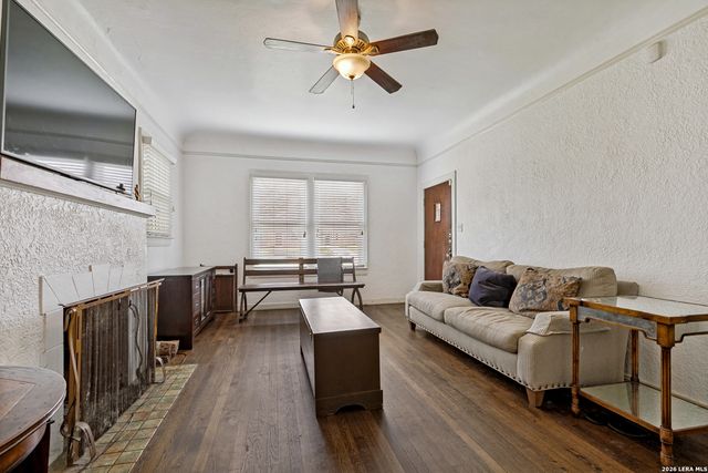 514 Donaldson, San Antonio, TX 78201