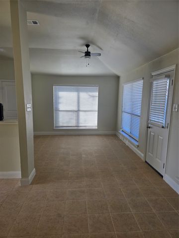 7313 Seascape Drive, Rowlett, TX 75088
