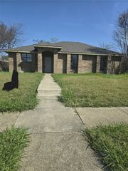 7313 Seascape Drive, Rowlett, TX 75088