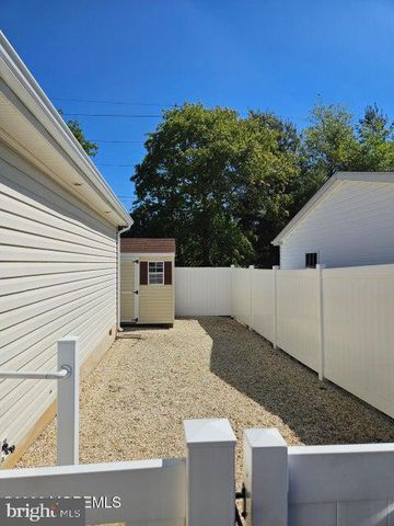 48 FORT LEE DR, Manahawkin, NJ 08050