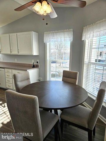 48 FORT LEE DR, Manahawkin, NJ 08050