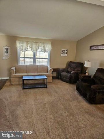 48 FORT LEE DR, Manahawkin, NJ 08050