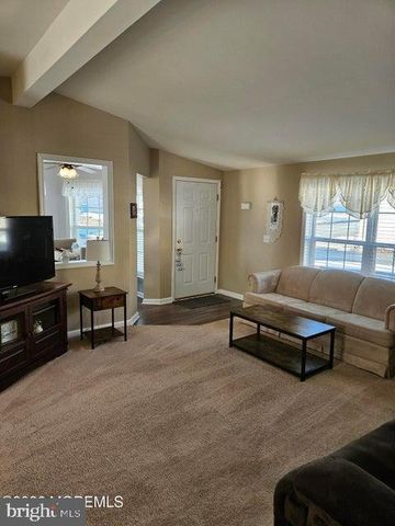 48 FORT LEE DR, Manahawkin, NJ 08050