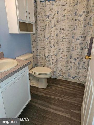 48 FORT LEE DR, Manahawkin, NJ 08050