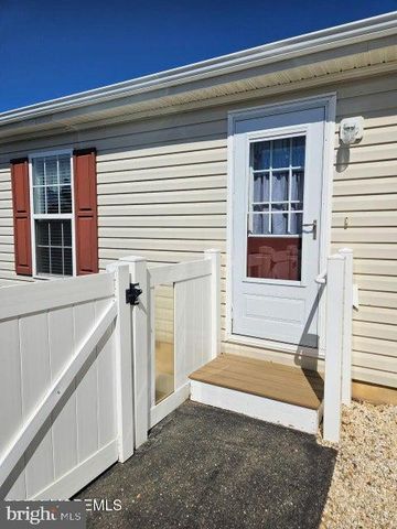 48 FORT LEE DR, Manahawkin, NJ 08050