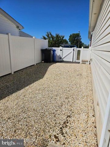 48 FORT LEE DR, Manahawkin, NJ 08050