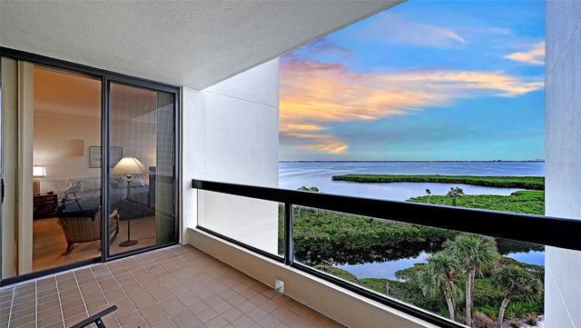 1932 HARBOURSIDE DRIVE 254, Longboat Key, FL 34228