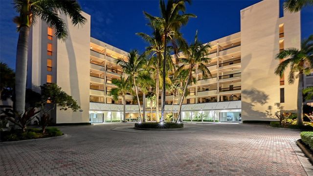 1932 HARBOURSIDE DRIVE 254, Longboat Key, FL 34228