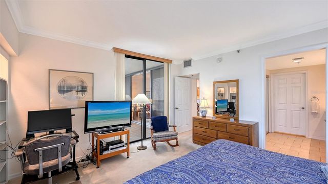 1932 HARBOURSIDE DRIVE 254, Longboat Key, FL 34228