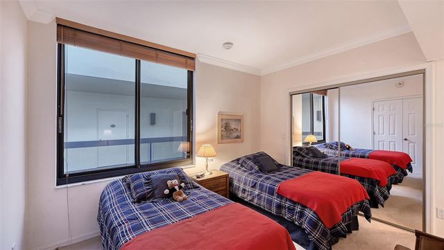 1932 HARBOURSIDE DRIVE 254, Longboat Key, FL 34228