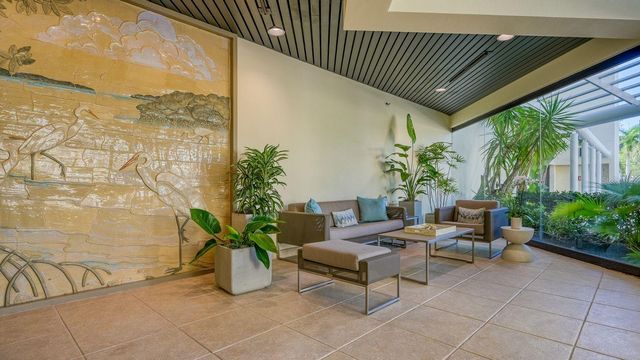 1932 HARBOURSIDE DRIVE 254, Longboat Key, FL 34228