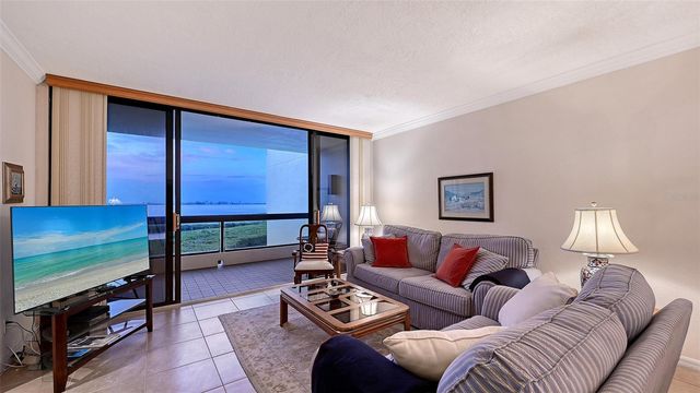 1932 HARBOURSIDE DRIVE 254, Longboat Key, FL 34228