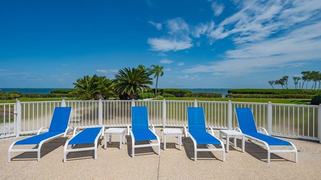 1932 HARBOURSIDE DRIVE 254, Longboat Key, FL 34228