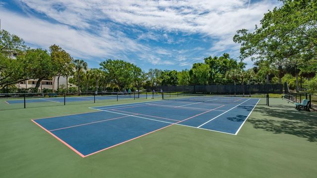 1932 HARBOURSIDE DRIVE 254, Longboat Key, FL 34228