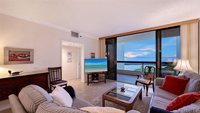 1932 HARBOURSIDE DRIVE 254, Longboat Key, FL 34228