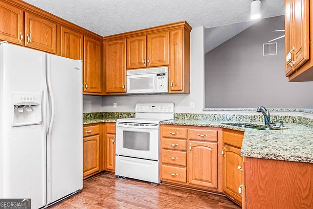 137 DODGEN PLACE Drive, Hampton, GA 30228