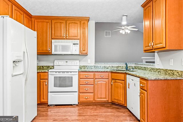 137 DODGEN PLACE Drive, Hampton, GA 30228