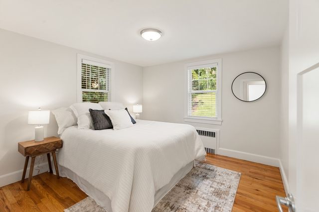 11 Stratham Rd, Lexington, MA 02421