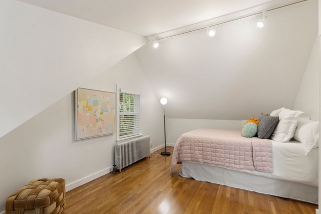11 Stratham Rd, Lexington, MA 02421
