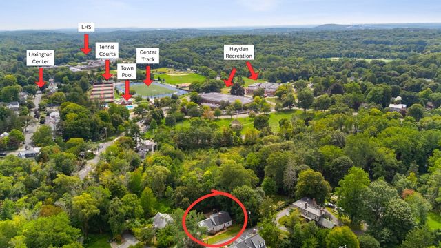 11 Stratham Rd, Lexington, MA 02421