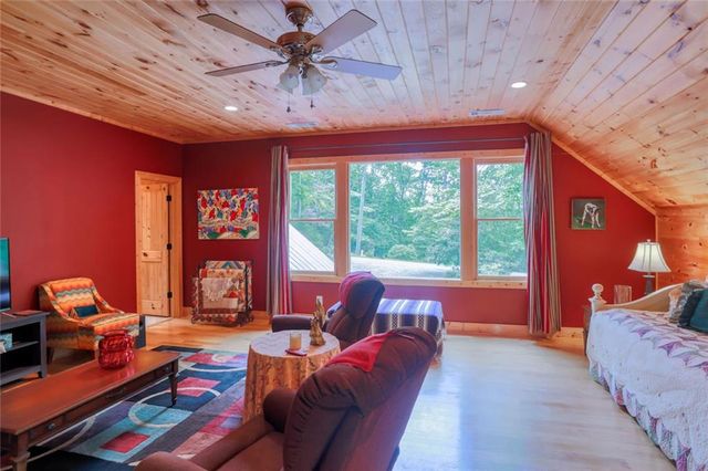 73 Brentwood Court, Sautee Nacoochee, GA 30571